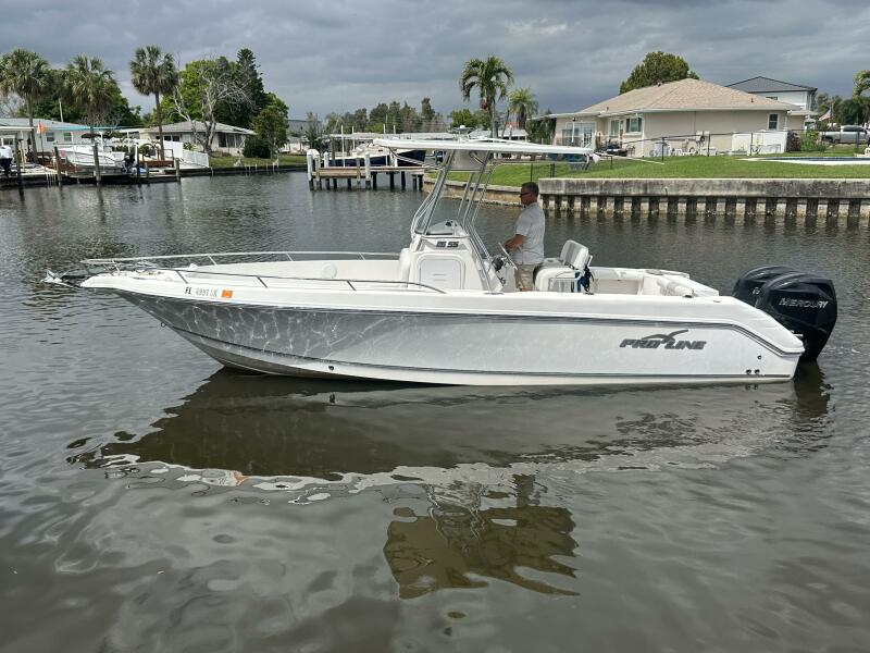 26' 2014 Pro-Line 26 Super Sport