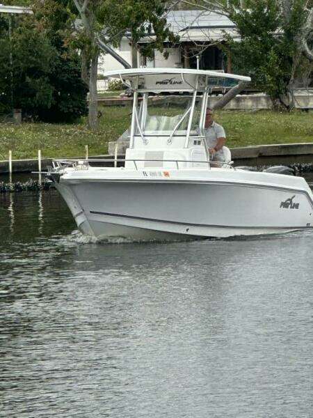 26ft Pro Line Yacht For Sale