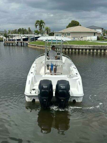 26ft Pro Line Yacht For Sale