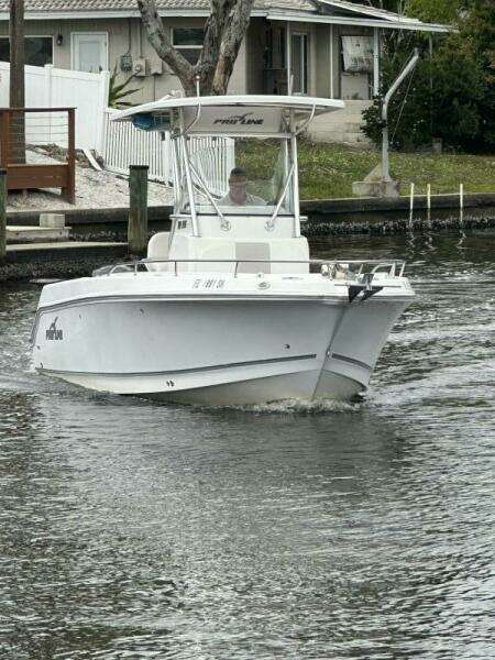 26ft Pro Line Yacht For Sale