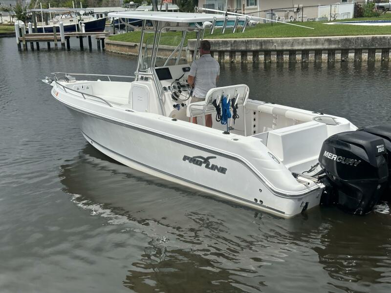 26' 2014 Pro-Line 26 Super Sport