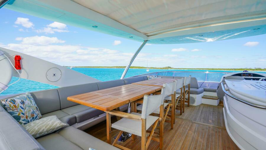 75' 2016 Sunseeker 75 Yacht