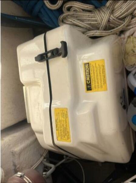 40' 2004 Catalina 400