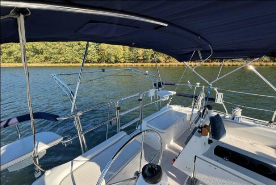 40' 2004 Catalina 400