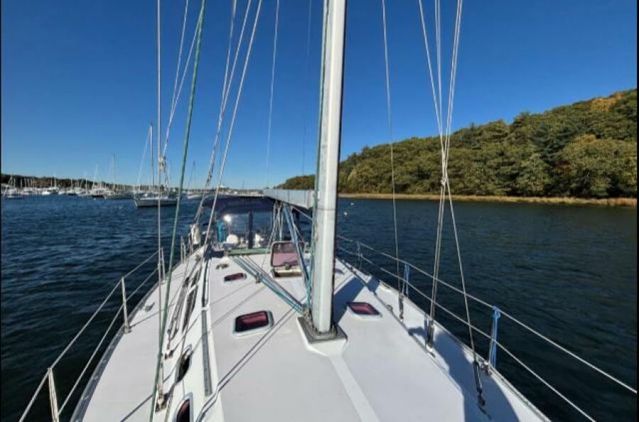 40' 2004 Catalina 400