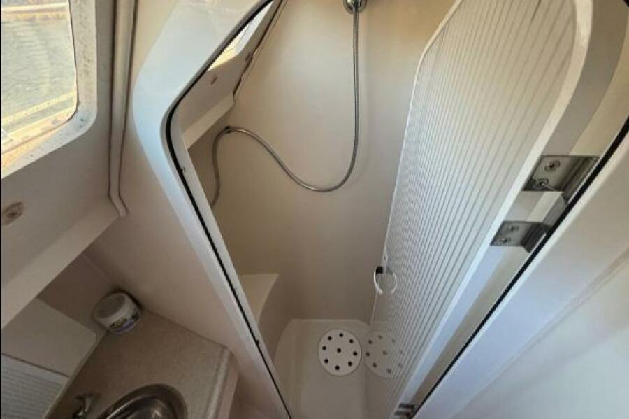 40' 2004 Catalina 400