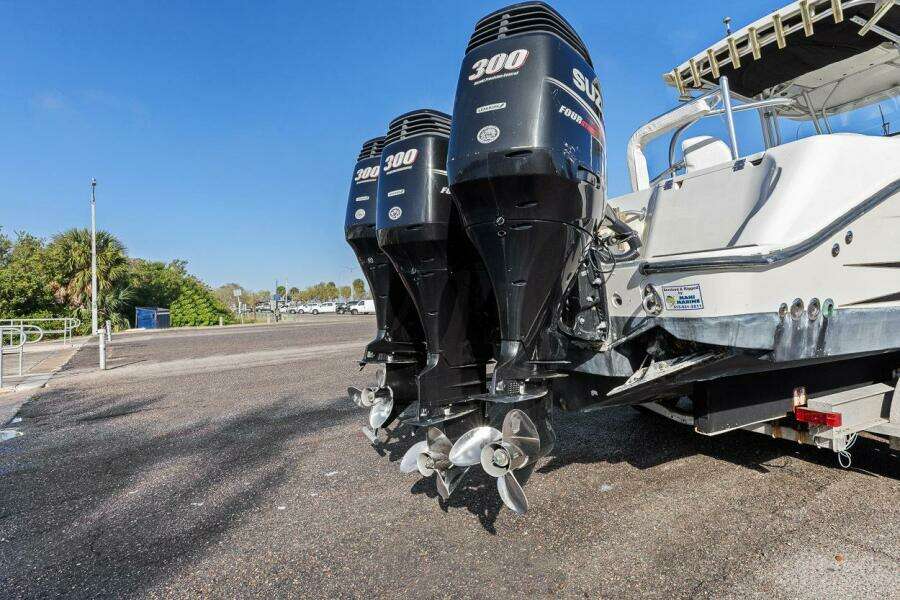 33ft Hydra Sports Yacht For Sale