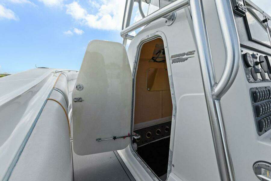 33ft Hydra Sports Yacht For Sale