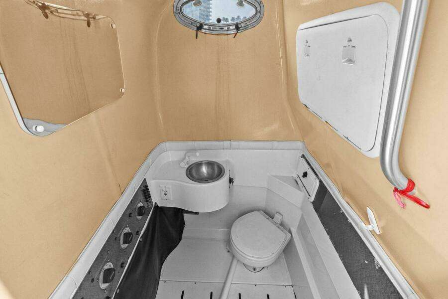 33ft Hydra Sports Yacht For Sale