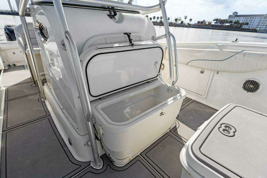 33ft Hydra Sports Yacht For Sale