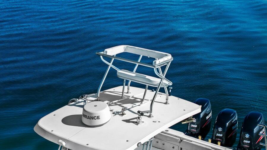 33' 2004 Hydra-Sports Vector 3300 CC