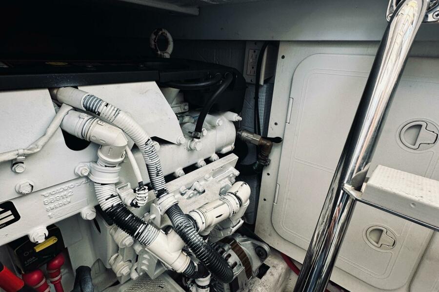 34' 2007 Sabre 34 Express