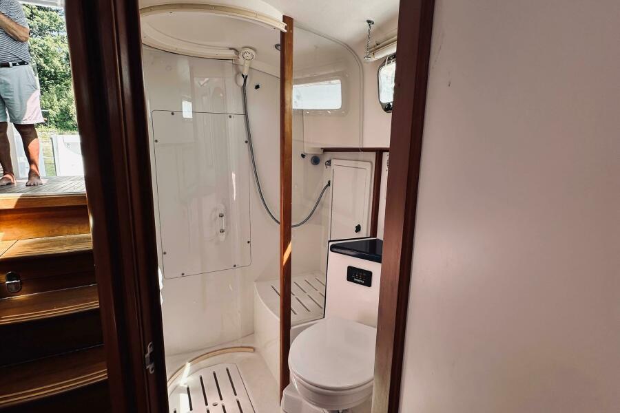 34' 2007 Sabre 34 Express