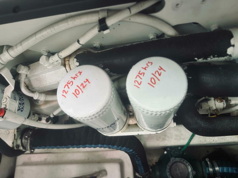 34' 2007 Sabre 34 Express