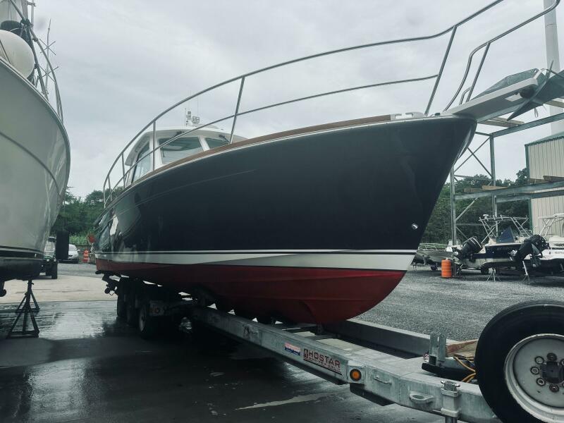34' 2007 Sabre 34 Express