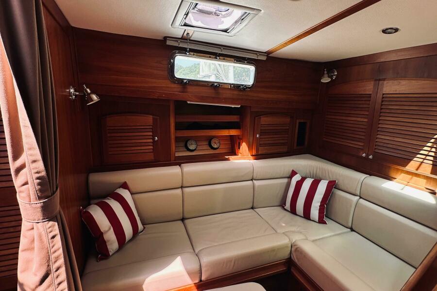 34' 2007 Sabre 34 Express