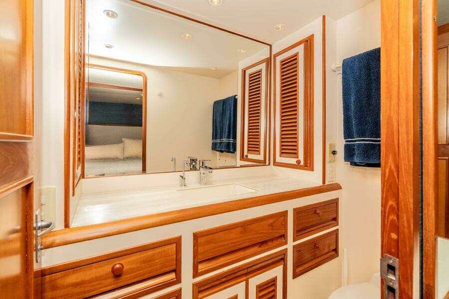 Stolen Moments 63ft Offshore Yachts Yacht For Sale