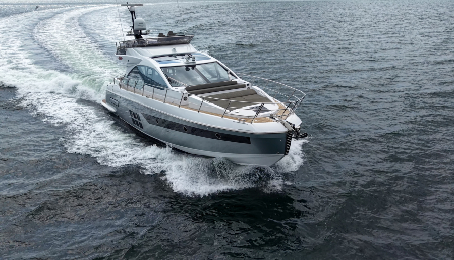60' 2020 Azimut S6 Sportfly