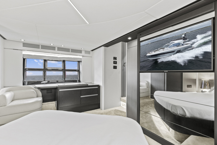 60' 2020 Azimut S6 Sportfly