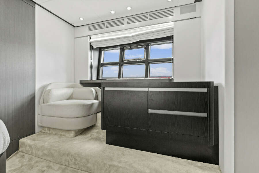 60ft Azimut Yacht For Sale