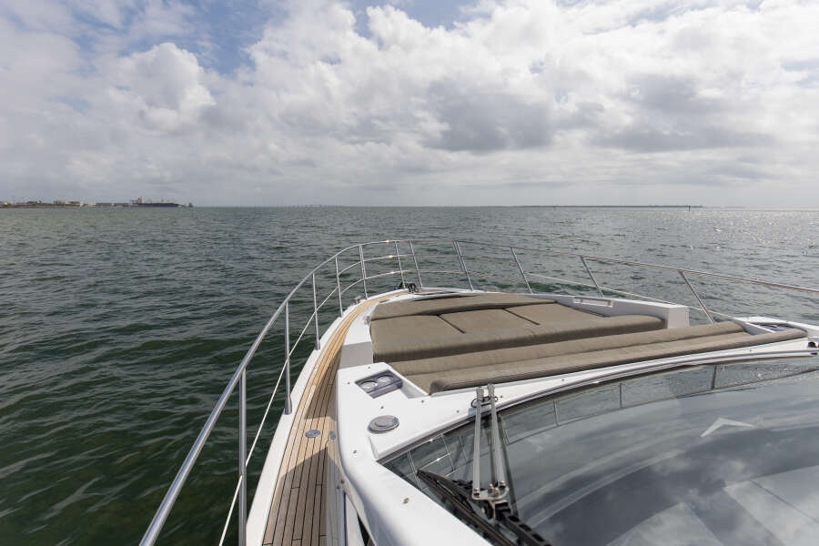 60ft Azimut Yacht For Sale