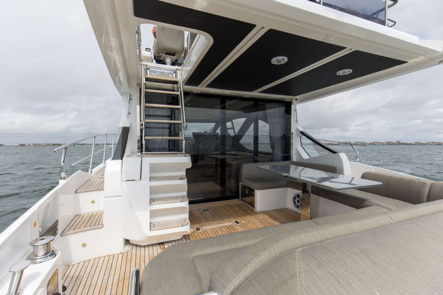 60ft Azimut Yacht For Sale