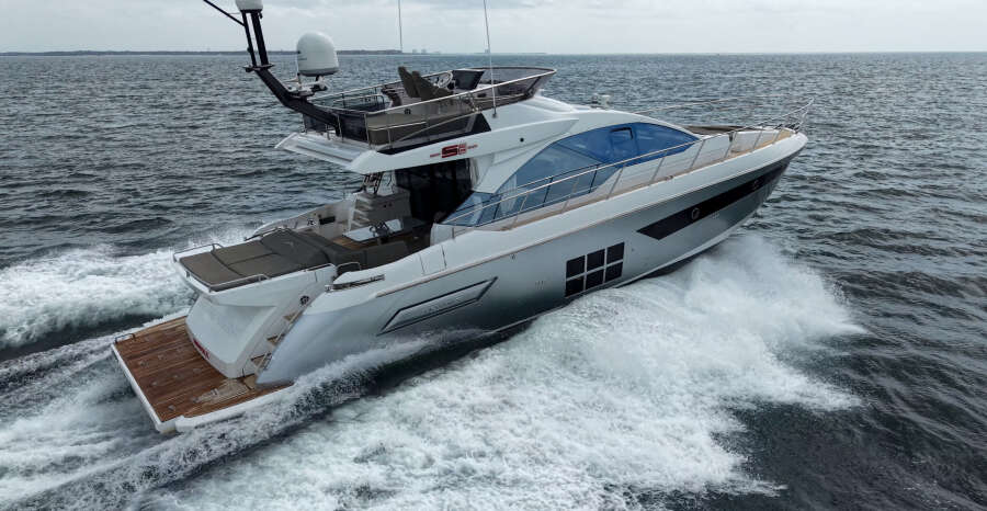 60ft Azimut Yacht For Sale