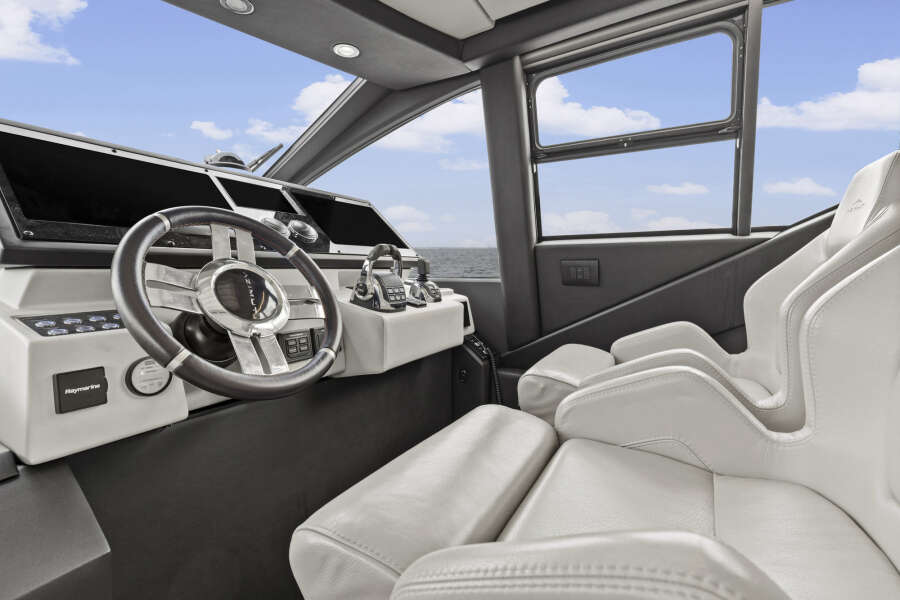 60ft Azimut Yacht For Sale