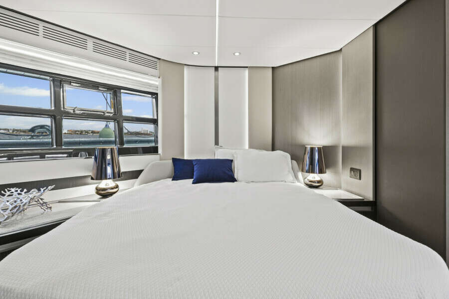 60ft Azimut Yacht For Sale