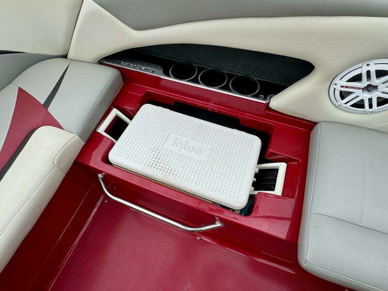 20ft Mastercraft Yacht For Sale