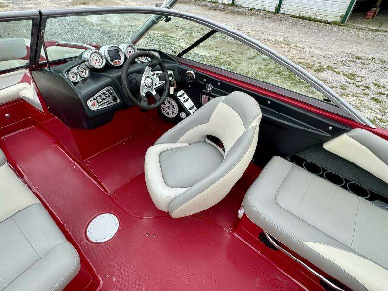 20ft Mastercraft Yacht For Sale