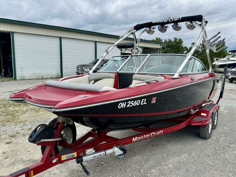 20ft Mastercraft Yacht For Sale