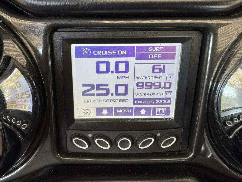 22ft Moomba Yacht For Sale