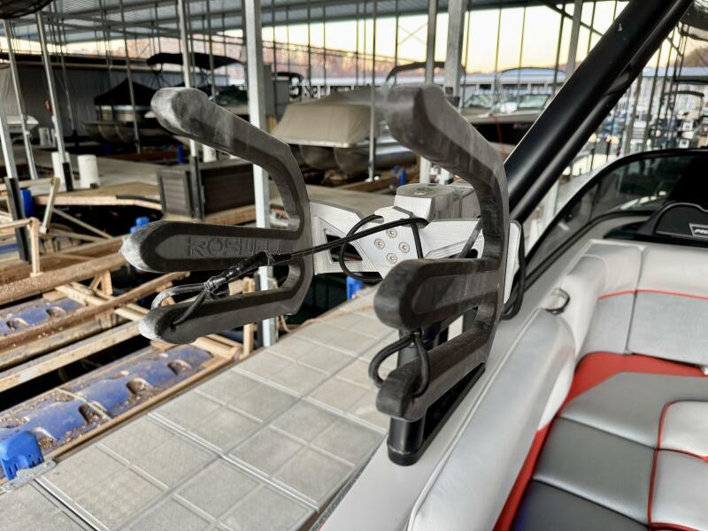 22' 2016 Moomba Craz