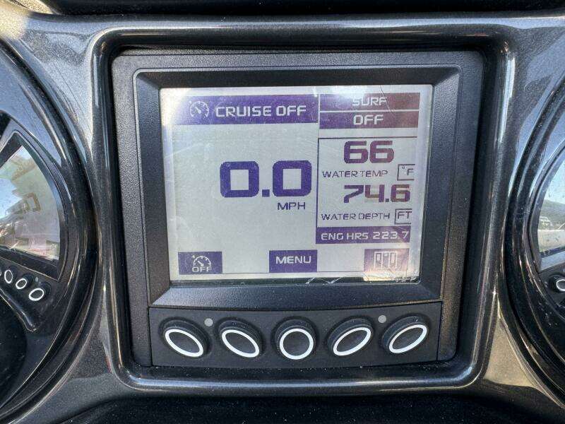 22ft Moomba Yacht For Sale