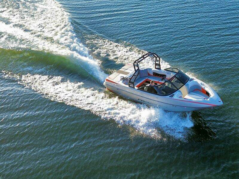 22ft Moomba Yacht For Sale