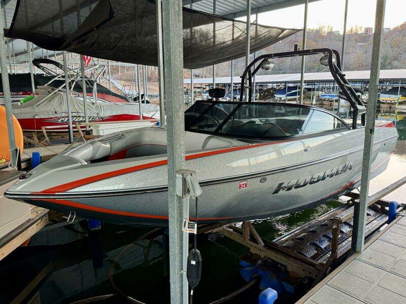 22ft Moomba Yacht For Sale