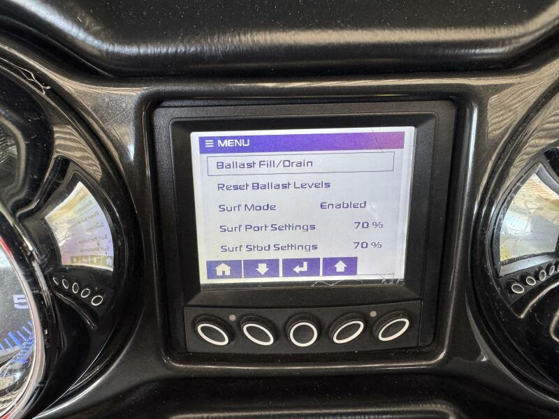 22' 2016 Moomba Craz