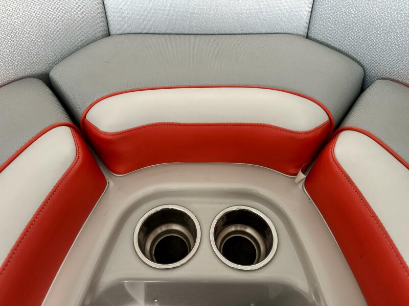 22' 2016 Moomba Craz