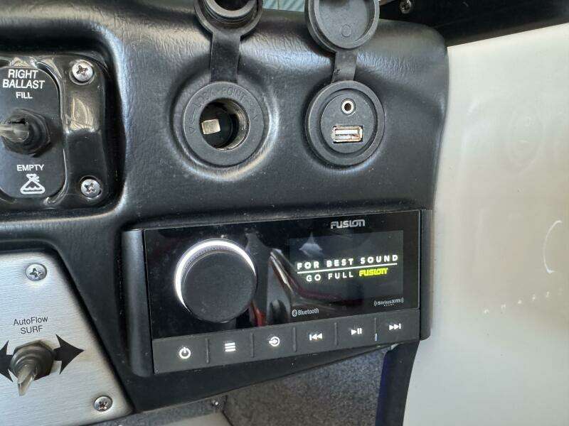 22ft Moomba Yacht For Sale