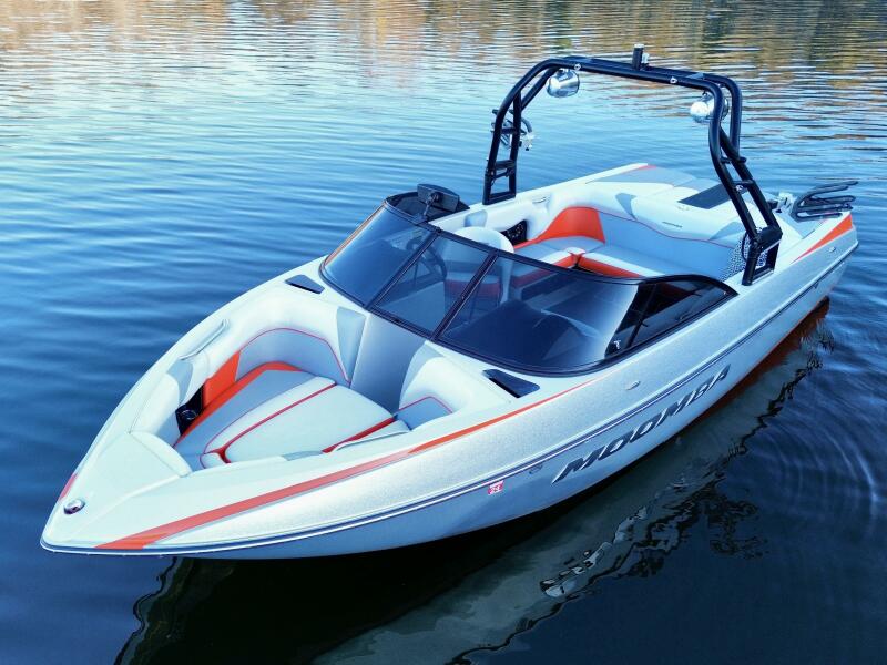 22' 2016 Moomba Craz