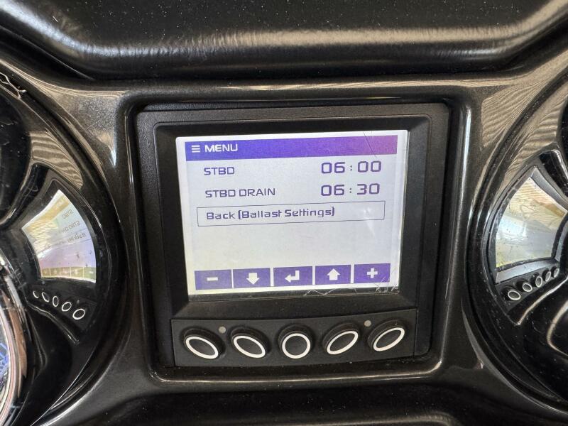 22' 2016 Moomba Craz