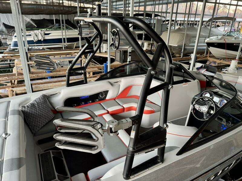 22ft Moomba Yacht For Sale