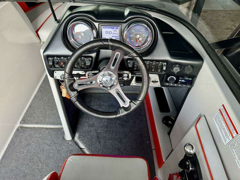 22ft Moomba Yacht For Sale