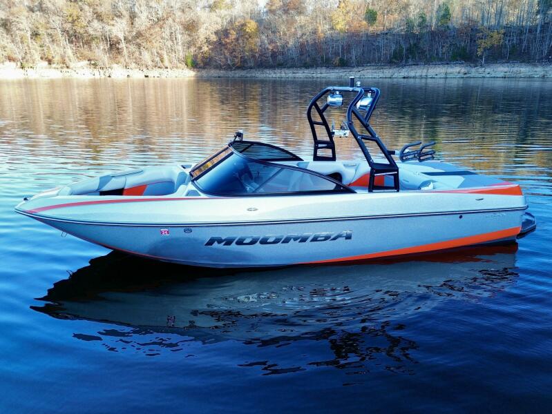 22' 2016 Moomba Craz