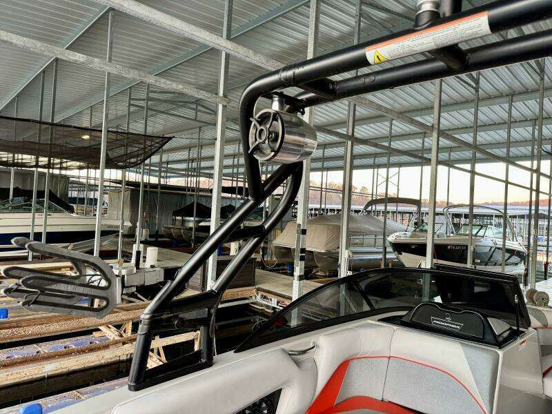 22ft Moomba Yacht For Sale