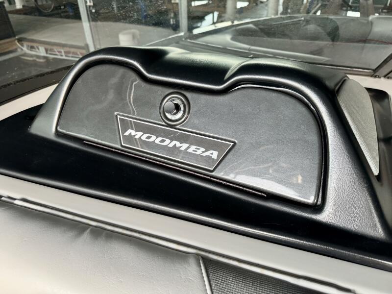 22' 2016 Moomba Craz