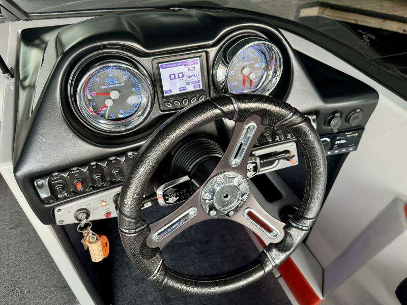 22ft Moomba Yacht For Sale