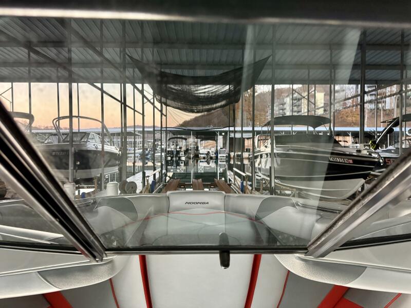 22' 2016 Moomba Craz