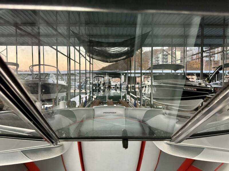 22ft Moomba Yacht For Sale